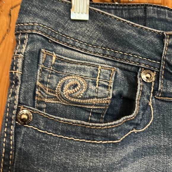 Seven Jeans in Medium Wash Boot Cut - Picture 2 of 7